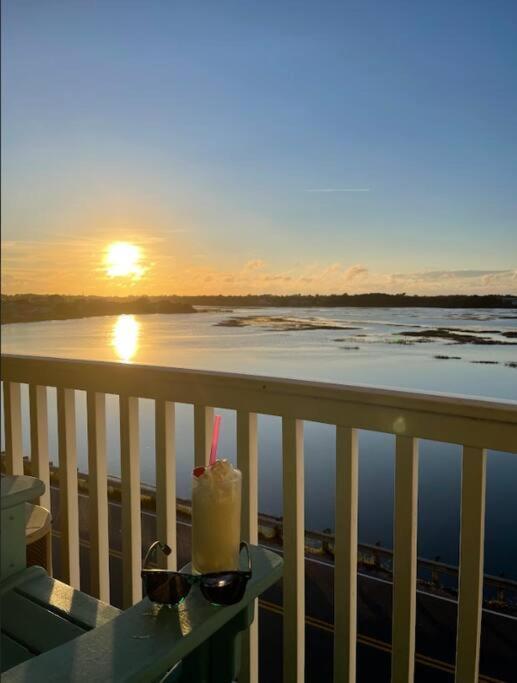 Right Across Beach Pool View Private Balcony By Zen Living Short Term Rental Myrtle Beach Exterior foto